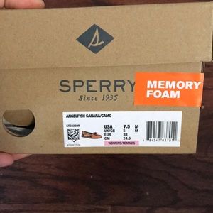NIB Sperry angelfish camo boat shoe